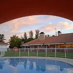 Albergue Zaragoza Camping Hostal