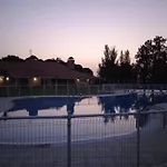 Albergue Zaragoza Camping Auberge de jeunesse *