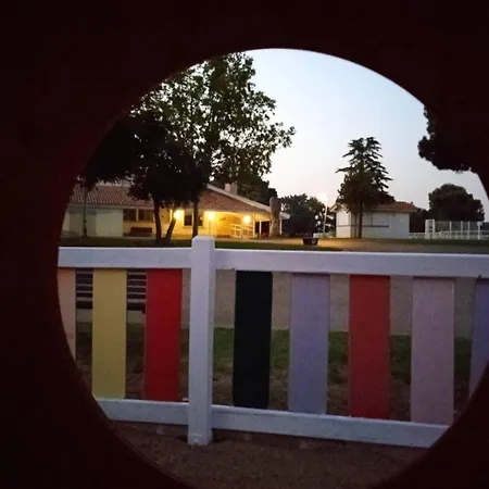 Hostel Albergue Zaragoza Camping *