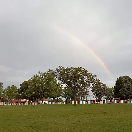 Albergue Zaragoza Camping *