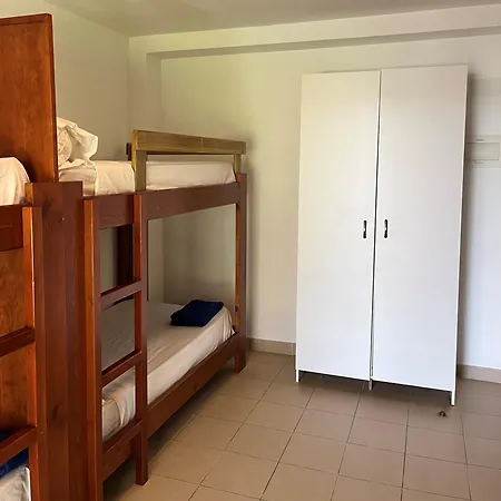 Hostel Albergue Zaragoza Camping