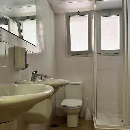 Albergue Zaragoza Camping Hostel Saragossa