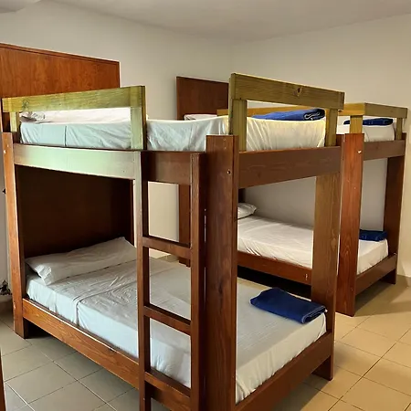 Albergue Zaragoza Camping *