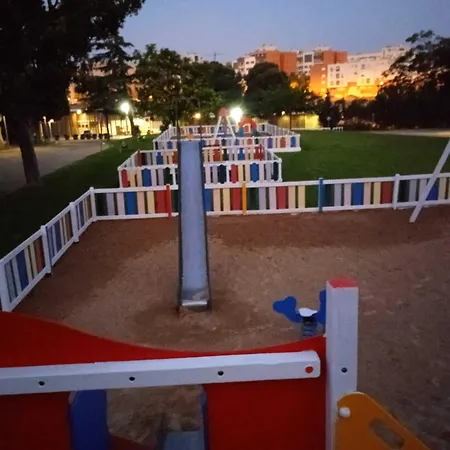 Hostel Albergue Zaragoza Camping *