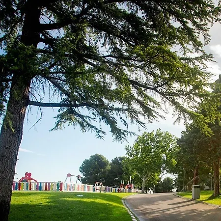 Albergue Zaragoza Camping Hostel