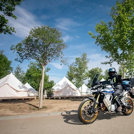 Albergue Zaragoza Camping Hostel