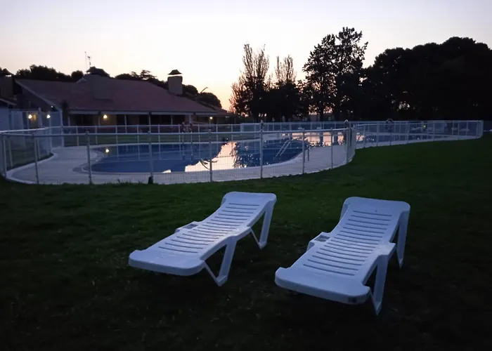 Hostel Albergue Zaragoza Camping