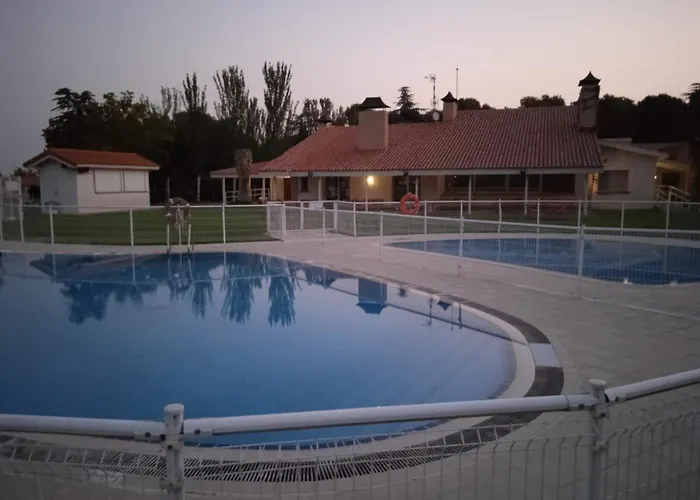 Albergue Zaragoza Camping Saragossa