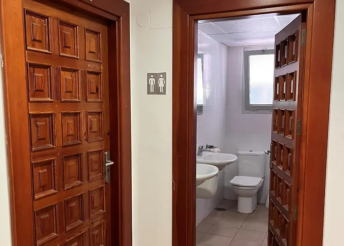 Albergue Zaragoza Camping Hostel