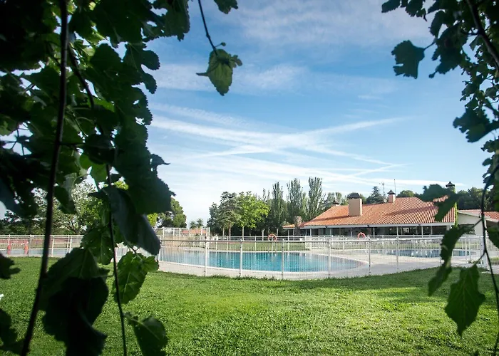 Albergue Zaragoza Camping Hostel Zaragoza