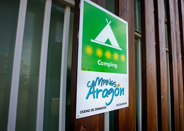 Albergue Zaragoza Camping Hostel Saragossa