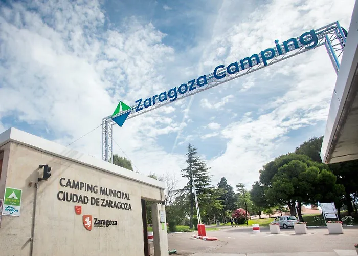 Hostel Albergue Zaragoza Camping Saragossa