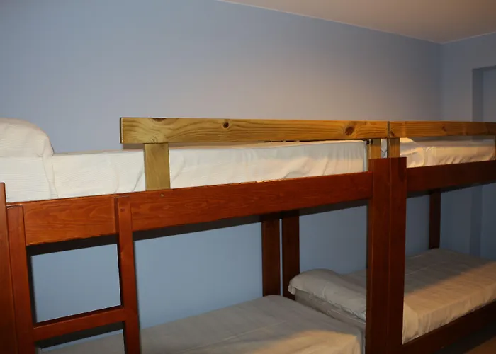 Hostel Albergue Zaragoza Camping Saragossa